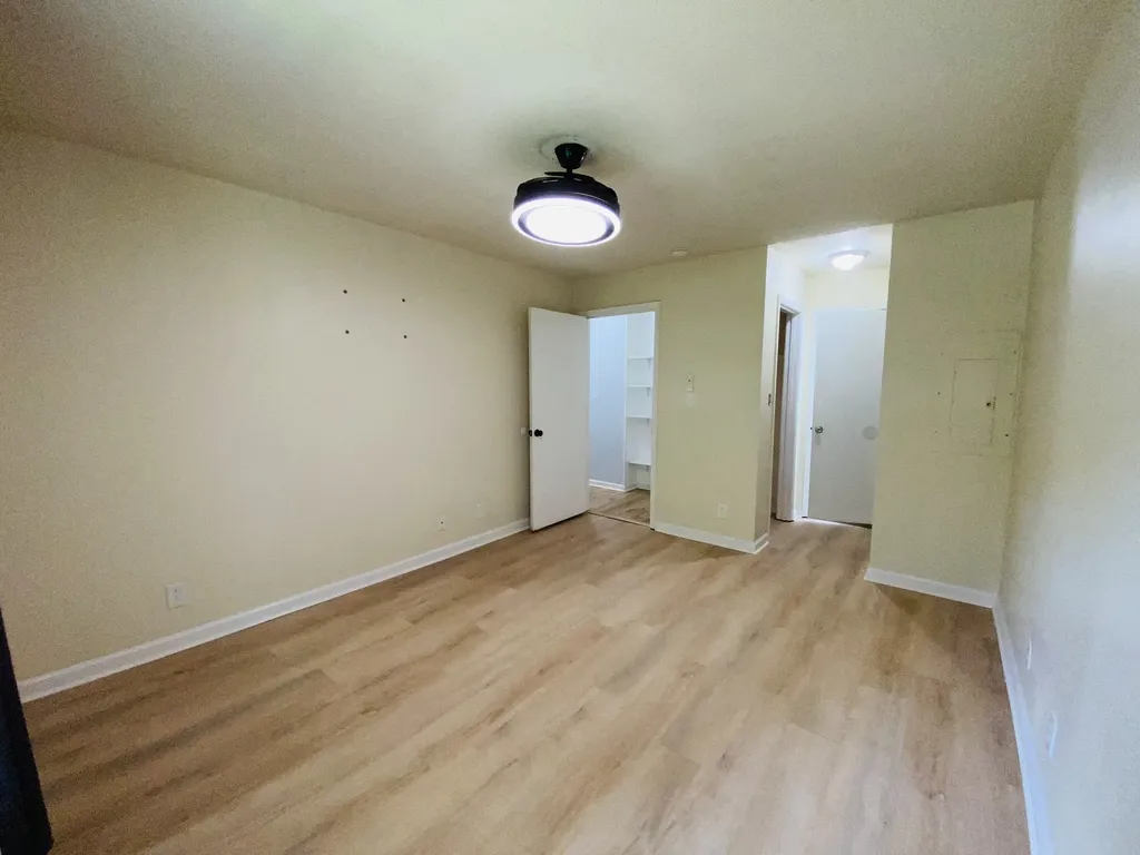 1734 Broadripple Drive Clarksville TN 37042