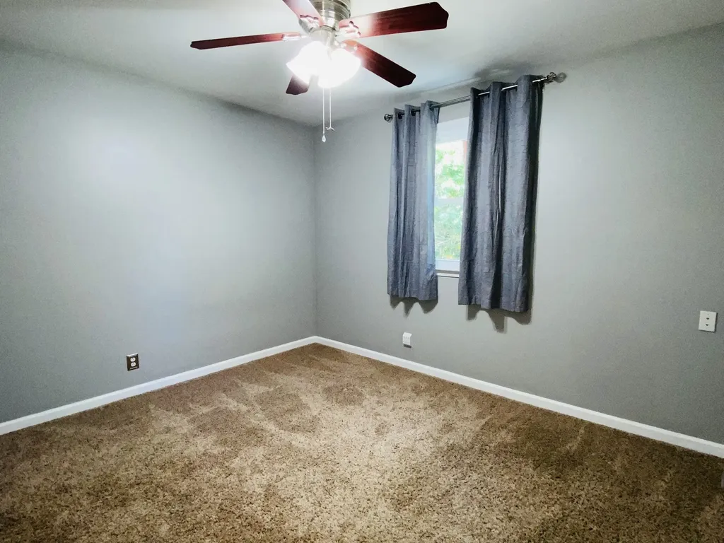 1734 Broadripple Drive Clarksville TN 37042