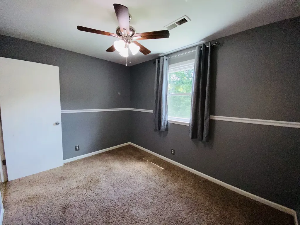 1734 Broadripple Drive Clarksville TN 37042