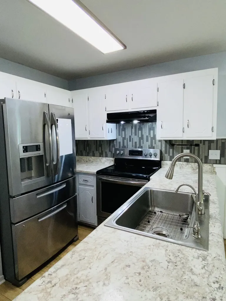 1734 Broadripple Drive Clarksville TN 37042