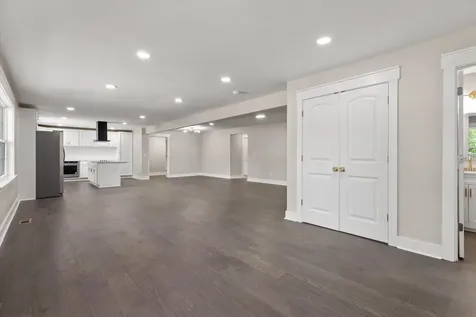 325 10th Street, W Jasper TN 37347