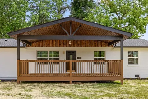 325 10th Street, W Jasper TN 37347