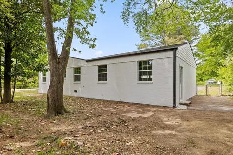 325 10th Street, W Jasper TN 37347