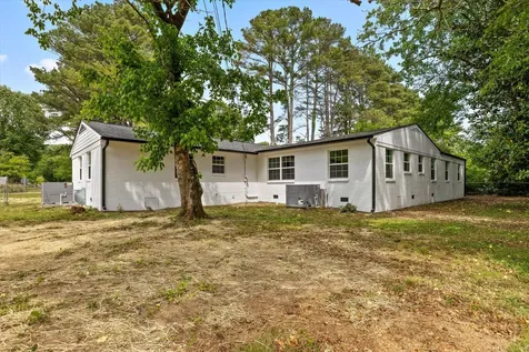 325 10th Street, W Jasper TN 37347