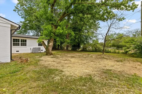 325 10th Street, W Jasper TN 37347