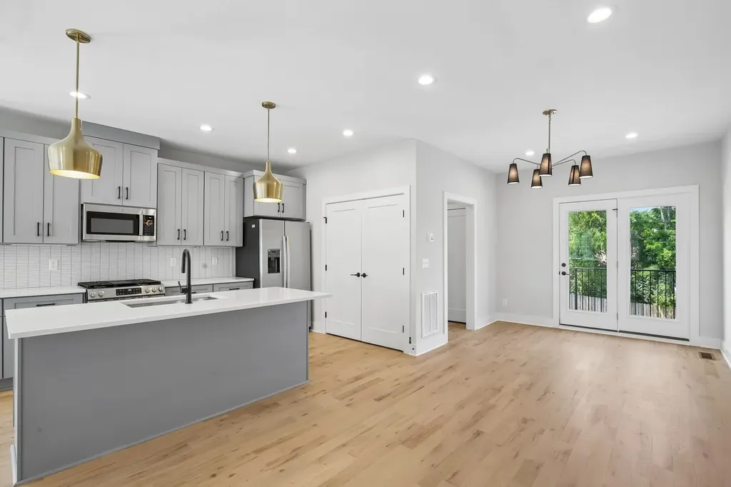 6124 Robertson Avenue Nashville TN 37209