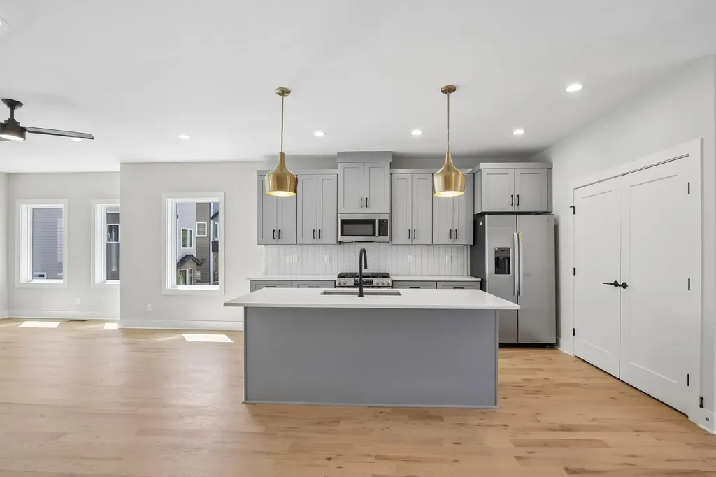 6124 Robertson Avenue Nashville TN 37209