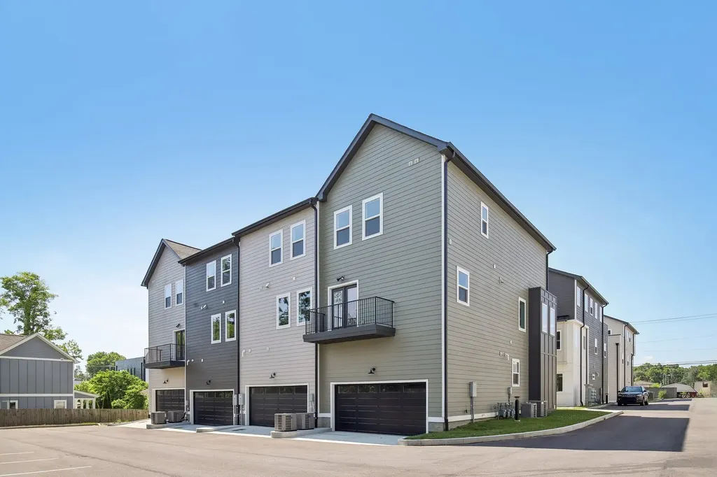 6124 Robertson Avenue Nashville TN 37209