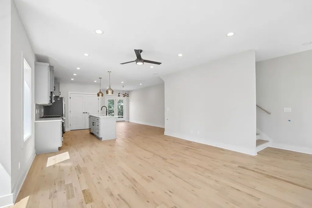 6124 Robertson Avenue Nashville TN 37209