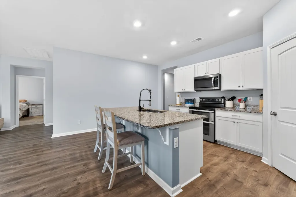 438 Lauren Lane Chapel Hill TN 37034