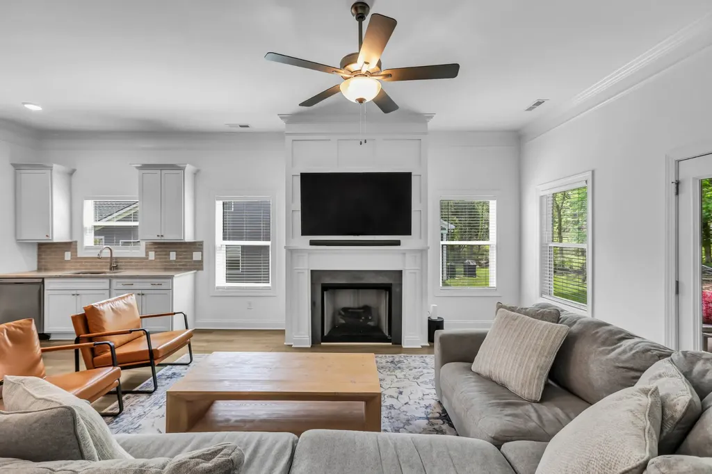 3048 Wiltshire Park Place Hermitage TN 37076