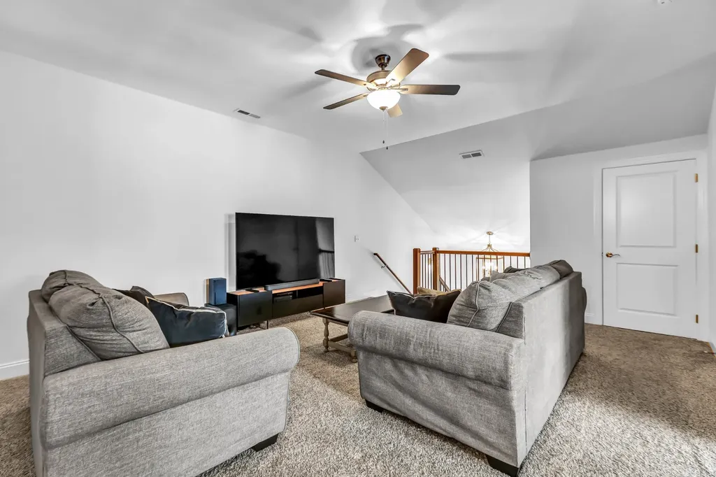3048 Wiltshire Park Place Hermitage TN 37076
