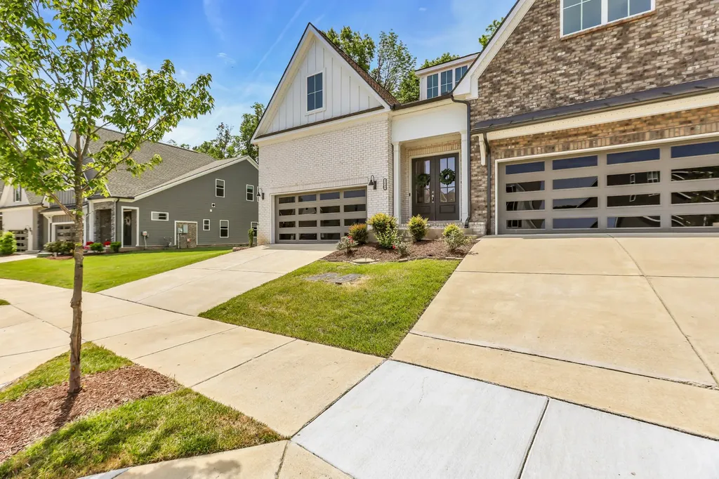 3048 Wiltshire Park Place Hermitage TN 37076