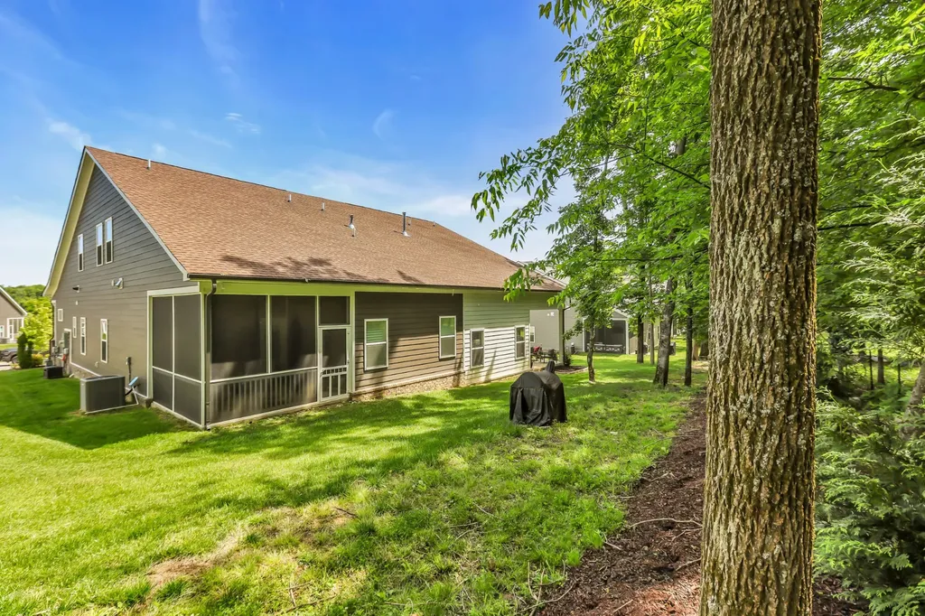 3048 Wiltshire Park Place Hermitage TN 37076