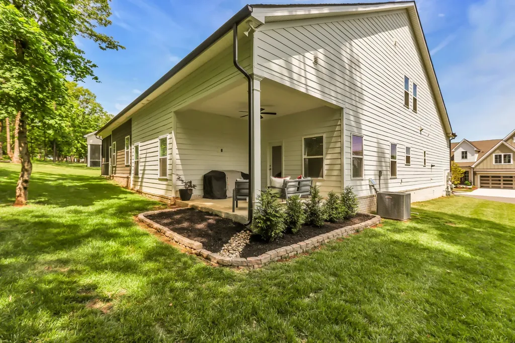 3048 Wiltshire Park Place Hermitage TN 37076