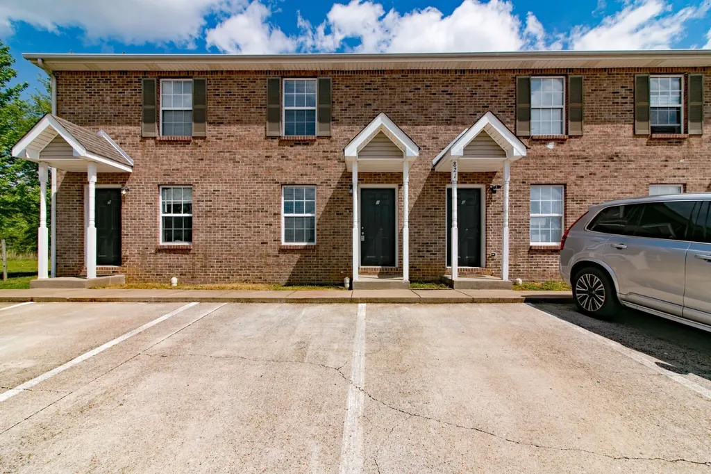 821 Oak Arbor Court Clarksville TN 37040