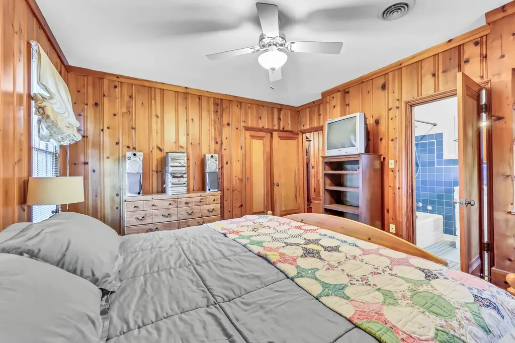 140 E Glenwood Drive Clarksville TN 37040