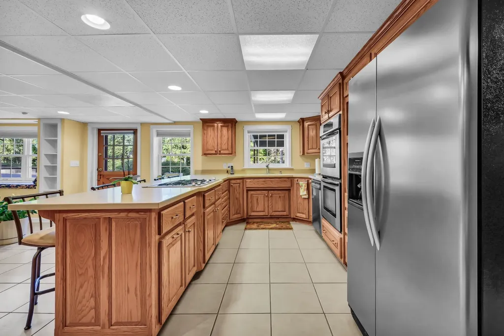 140 E Glenwood Drive Clarksville TN 37040