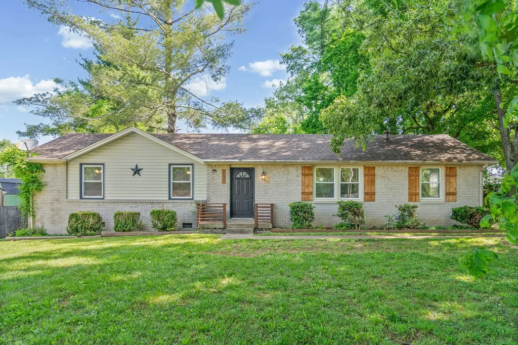 211 Tobacco Road Clarksville TN 37042