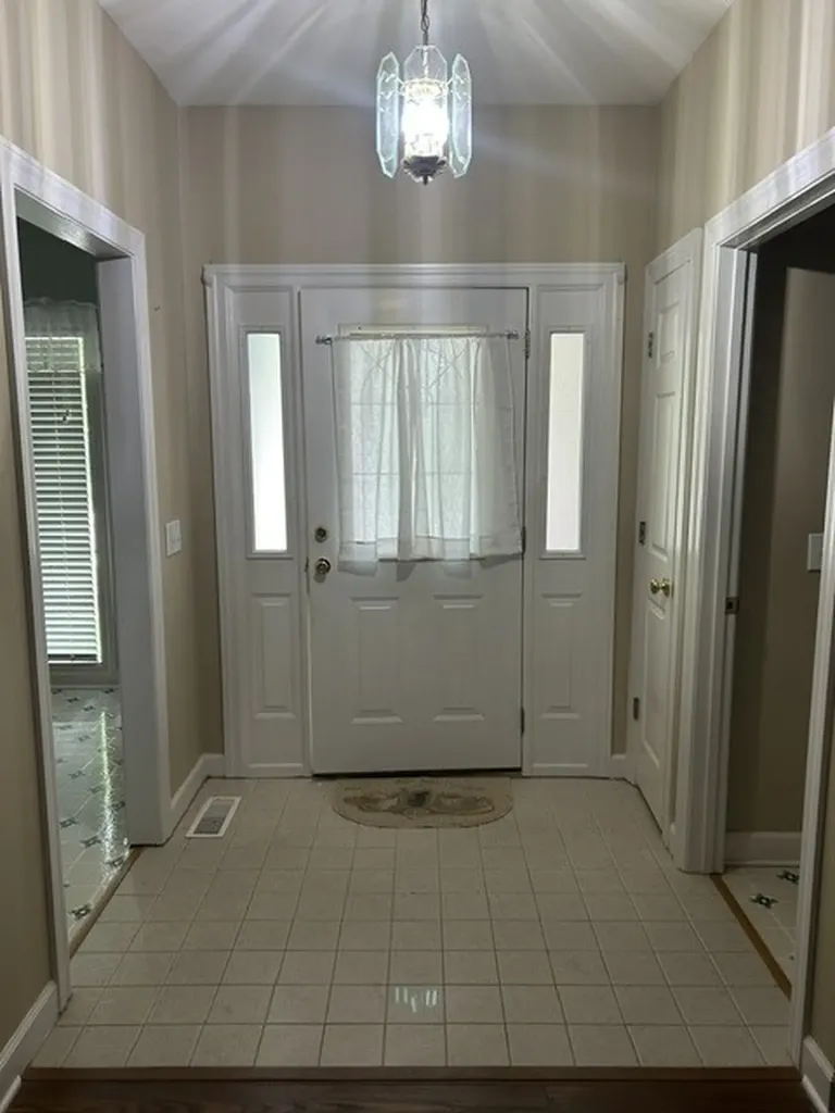 320 E Franklin Street Gallatin TN 37066