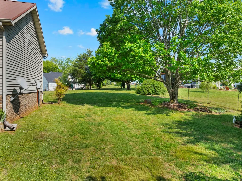 925 N Vine Street Winchester TN 37398