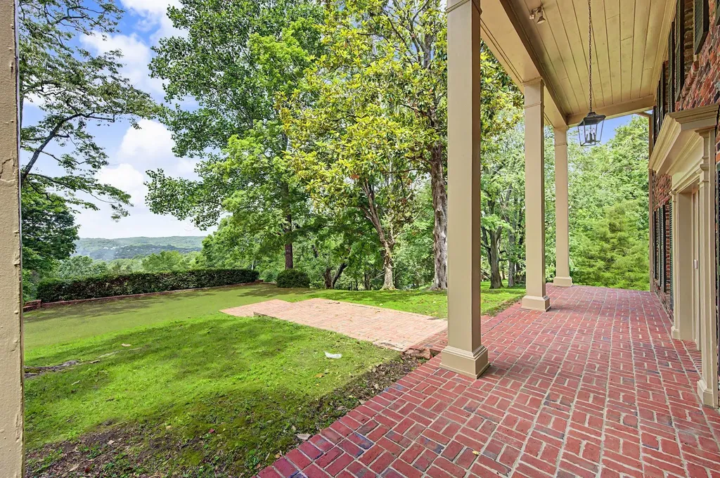 732 Sneed Road, W Franklin TN 37069