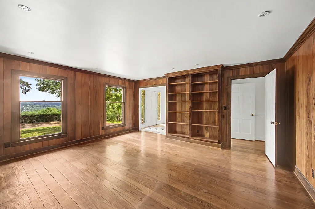 732 Sneed Road, W Franklin TN 37069
