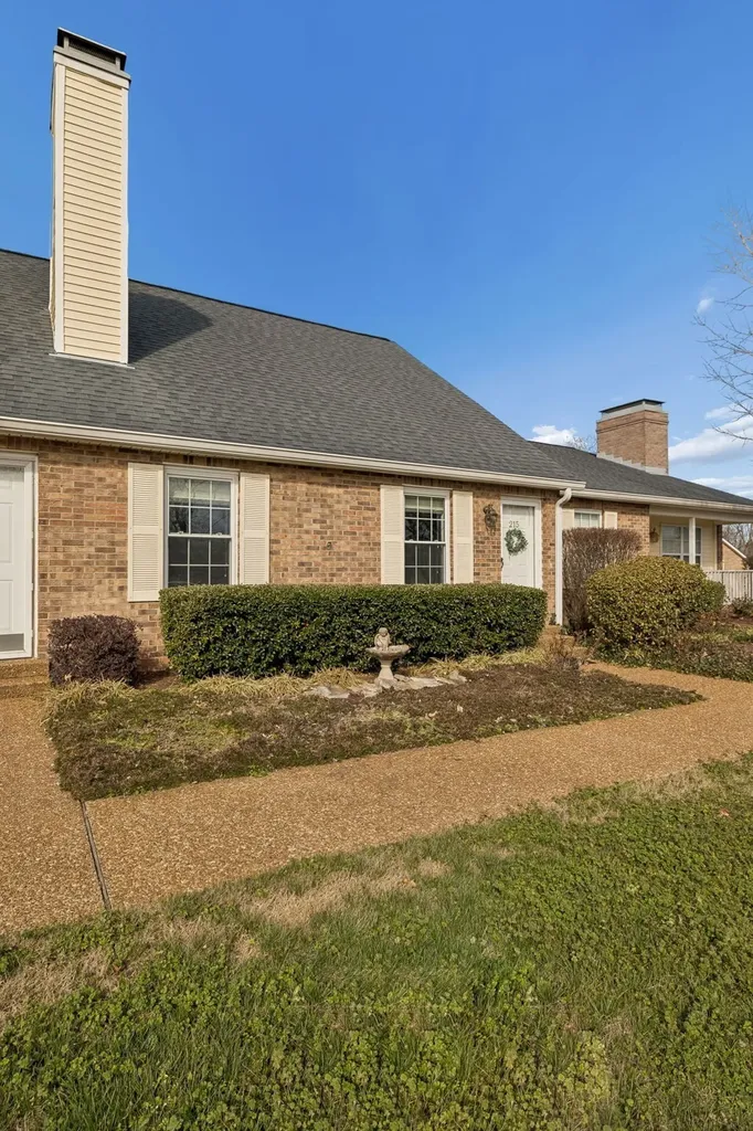 215 Cumberland Trace Nashville TN 37214