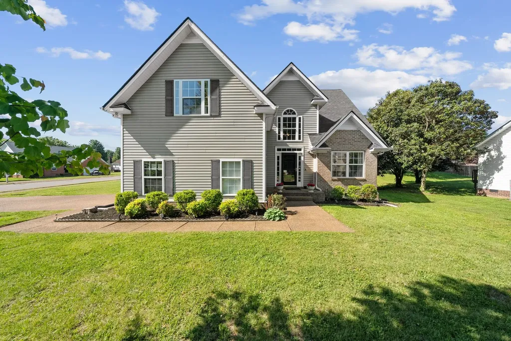 2622 Danbury Circle Spring Hill TN 37174