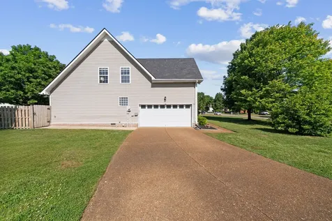 2622 Danbury Circle Spring Hill TN 37174