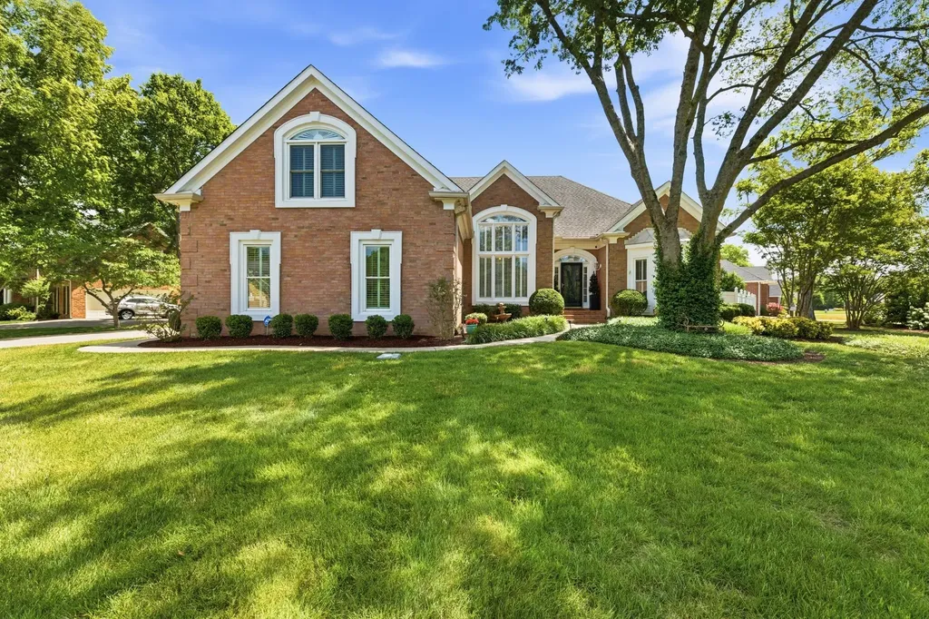 2102 Stillwell Court Murfreesboro TN 37130