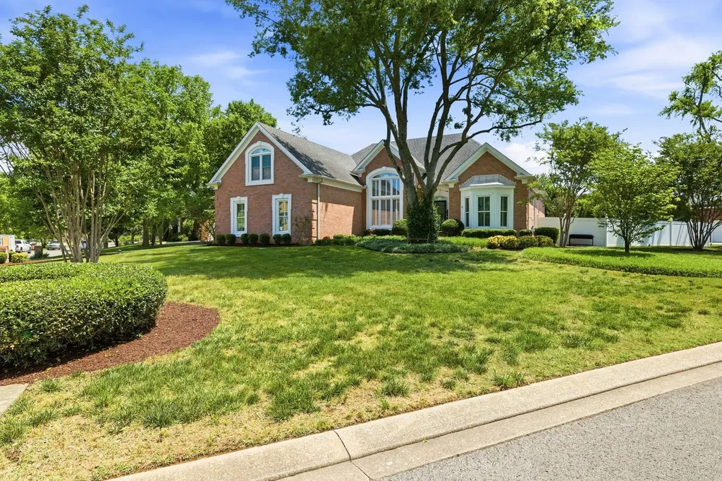 2102 Stillwell Court Murfreesboro TN 37130