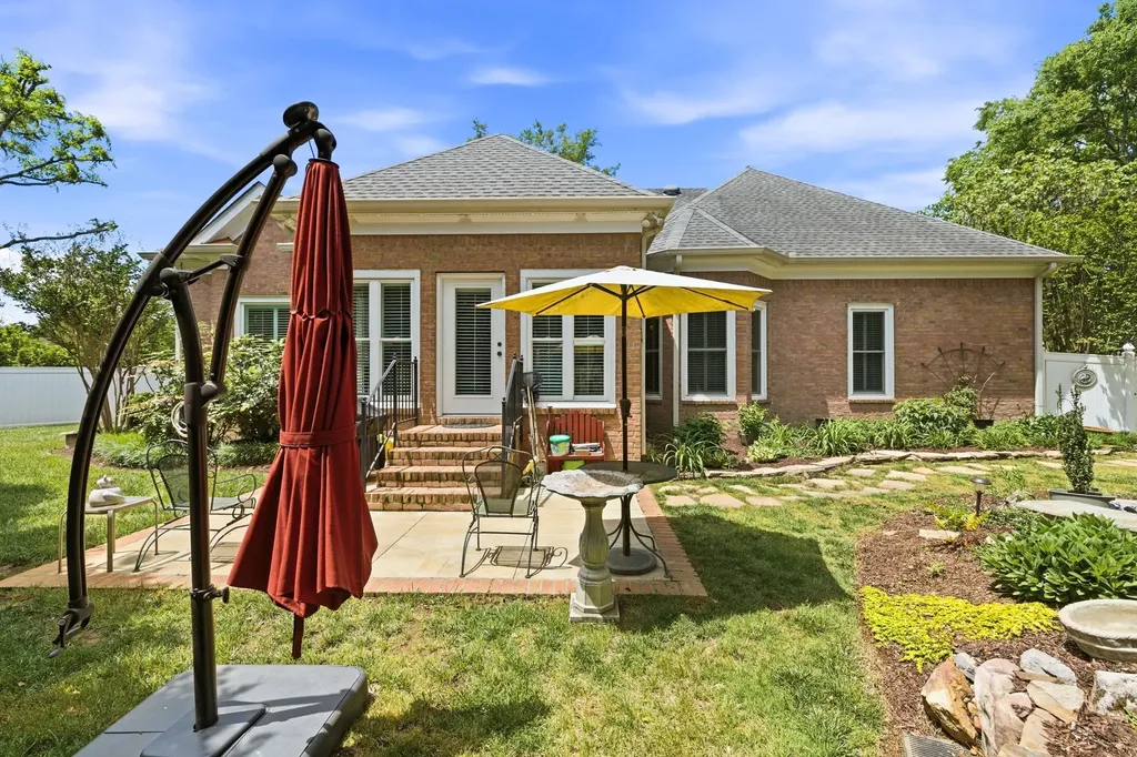 2102 Stillwell Court Murfreesboro TN 37130