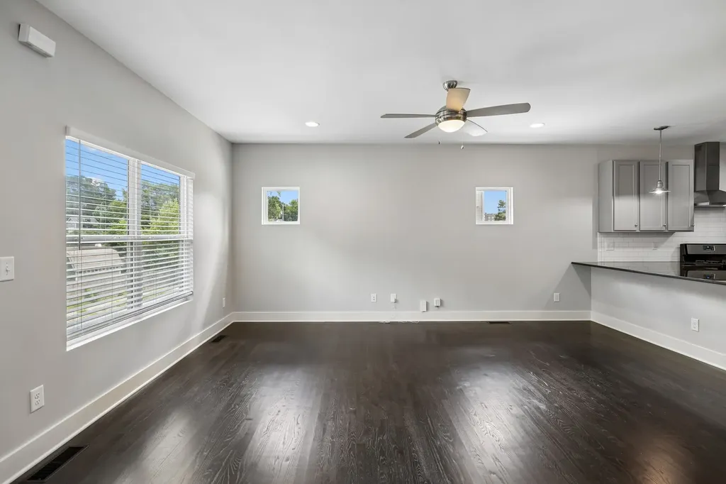 906 Smiley Street Nashville TN 37206
