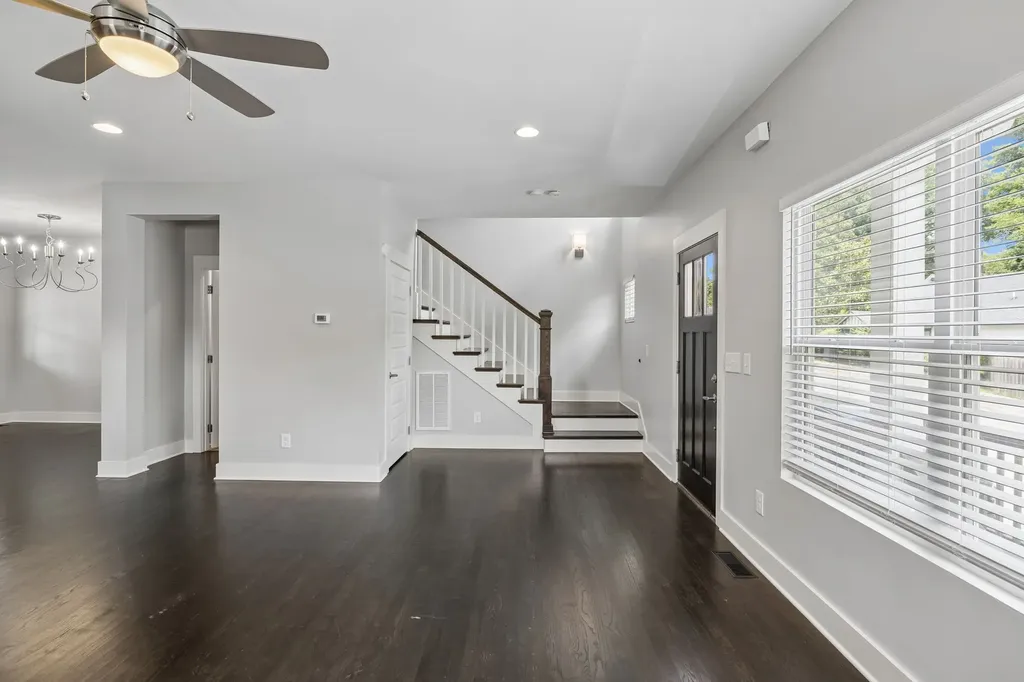 906 Smiley Street Nashville TN 37206