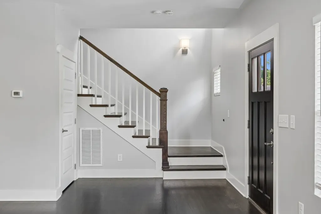 906 Smiley Street Nashville TN 37206