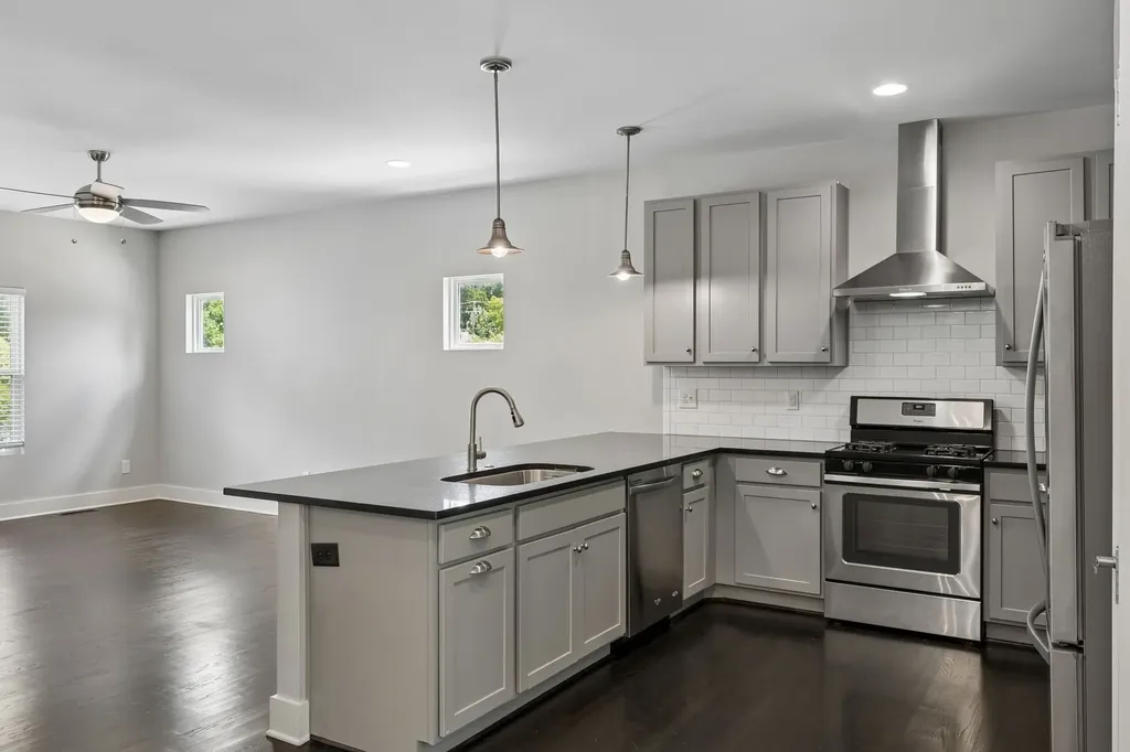906 Smiley Street Nashville TN 37206