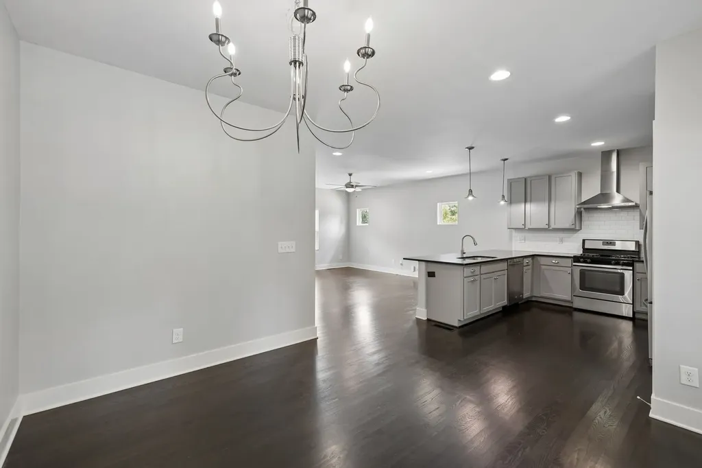 906 Smiley Street Nashville TN 37206