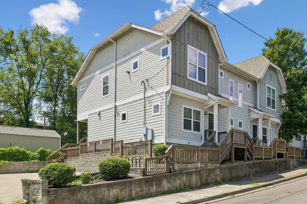 906 Smiley Street Nashville TN 37206