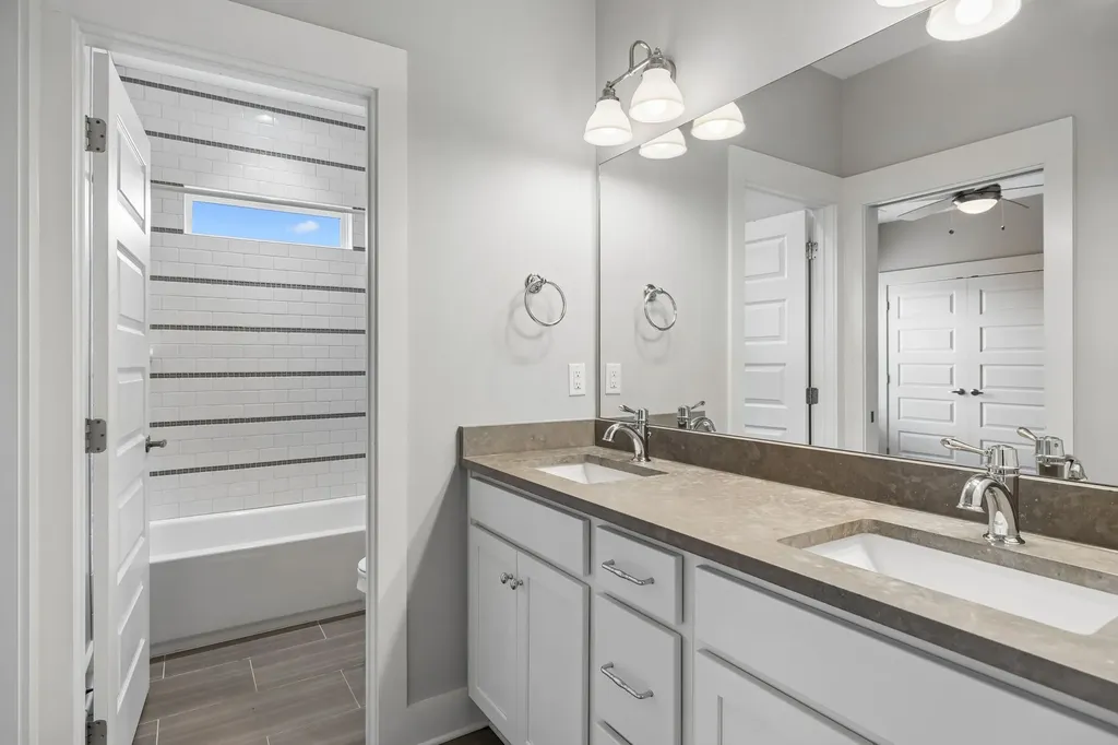 906 Smiley Street Nashville TN 37206