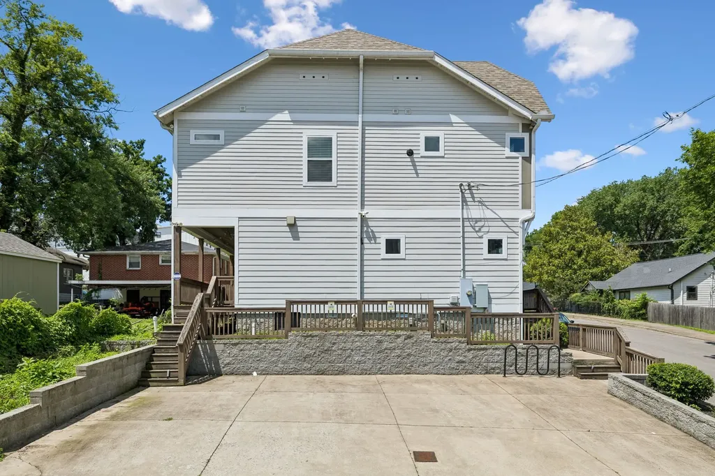 906 Smiley Street Nashville TN 37206