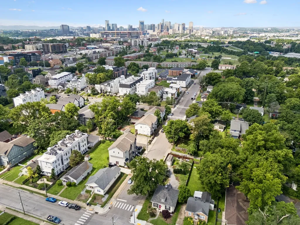 906 Smiley Street Nashville TN 37206