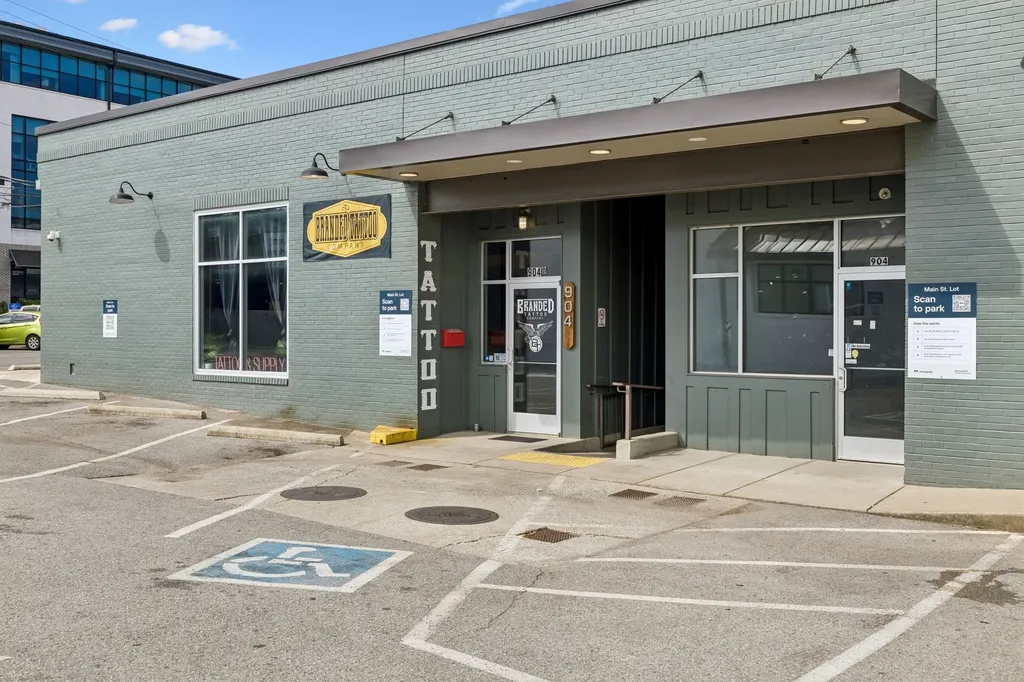 906 Smiley Street Nashville TN 37206