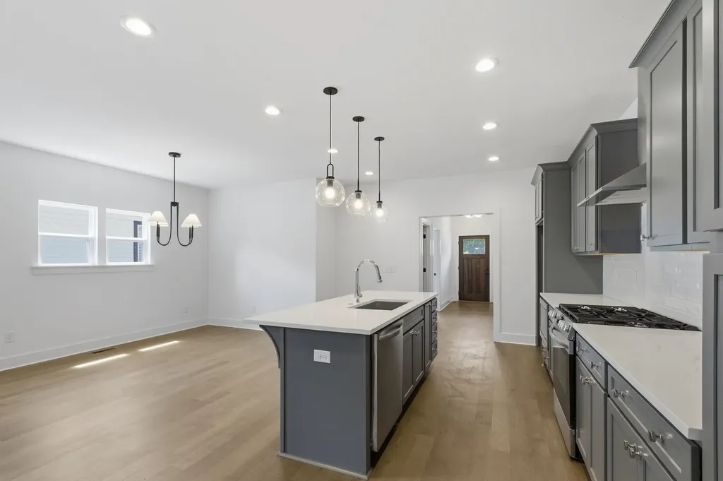 2200 Sadler Avenue Nashville TN 37210