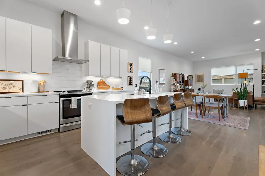 2004B 9th Ave, N Nashville TN 37208