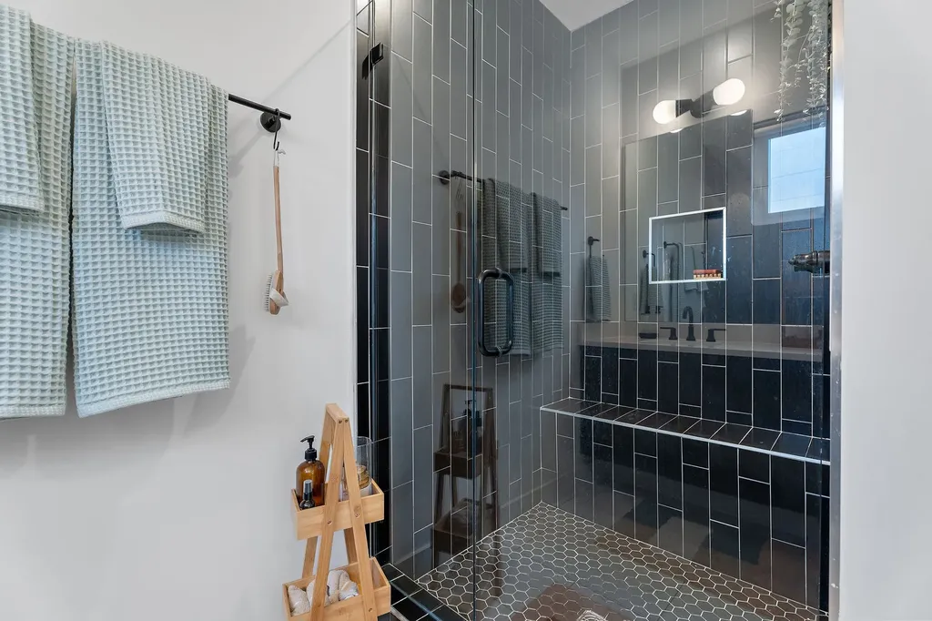 2004B 9th Ave, N Nashville TN 37208