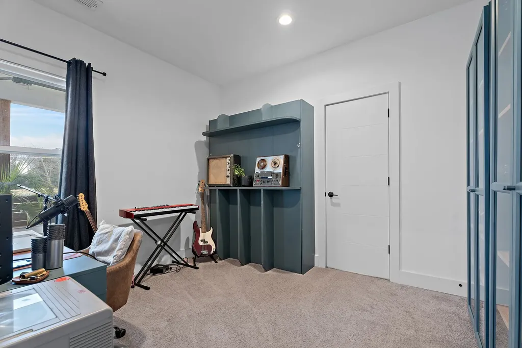 2004B 9th Ave, N Nashville TN 37208