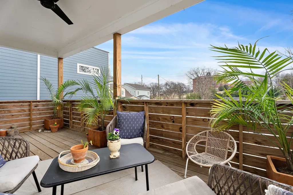 2004B 9th Ave, N Nashville TN 37208