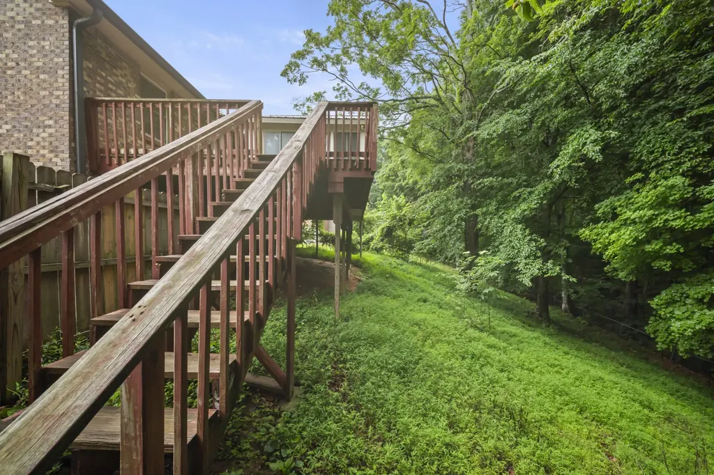 2733 Turner Lane Clarksville TN 37040