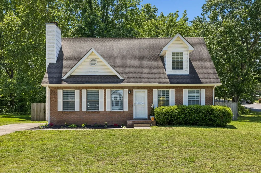 186 Pine Mountain Road Clarksville TN 37042